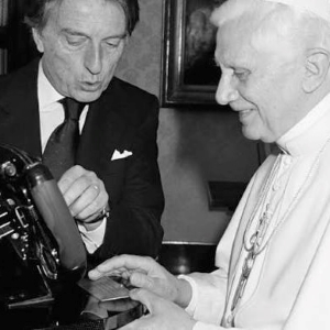 Rancore, omaggi… e qualche curiosità: la storia del rapporto fra la Ferrari e il Vaticano